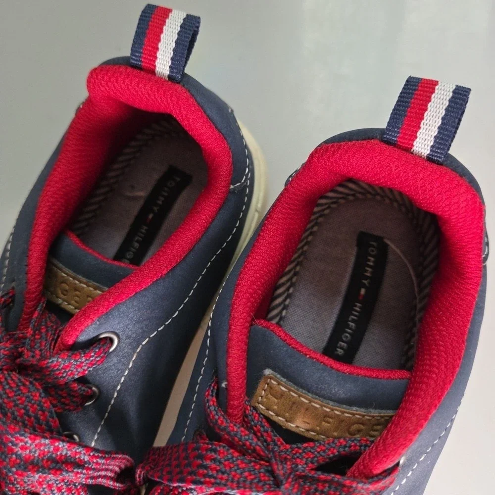 Tommy Hilfiger Youth Size 3‎ Sneakers Tennis Shoes Kids Shoes